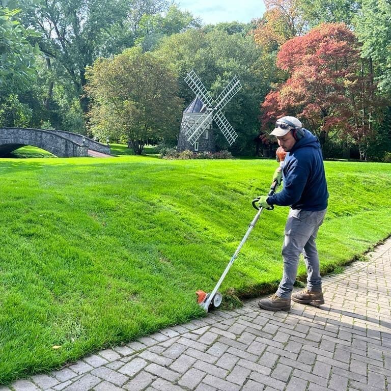 Mendon, NY Landscape Maintenance
